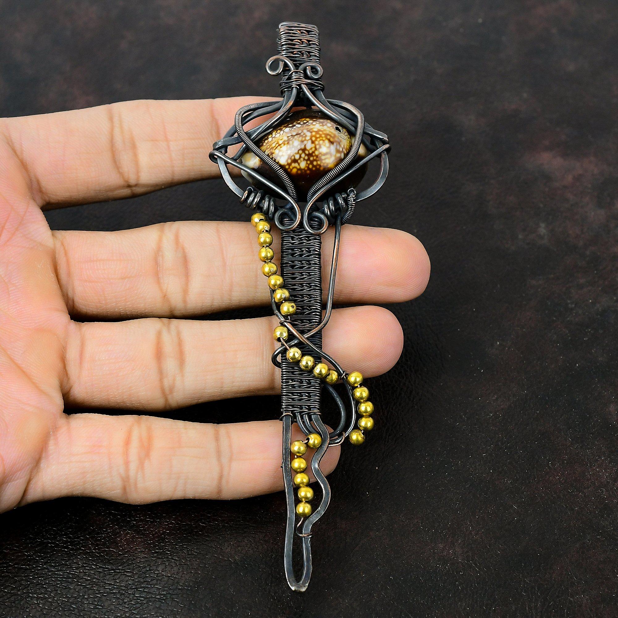 Подвеска из раковины каури, подвеска, обмотанная медной проволокой, медные украшения ручной работы, подвеска с драгоценным камнем, ключевое украшение, подвеска новейшего дизайна, подарок на годовщину