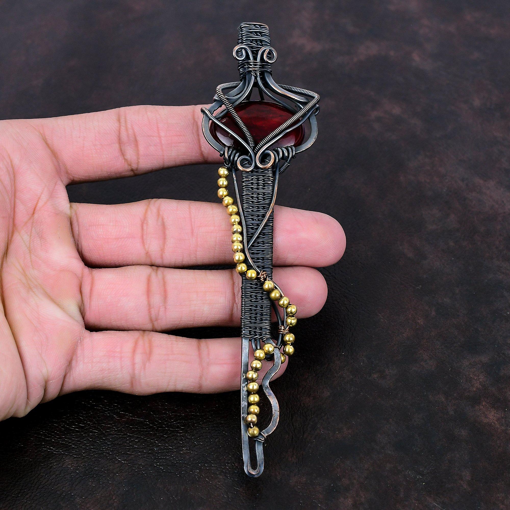 Подвеска из красного огненного лабрадорита, обернутая медной проволокой, ручная работа, бохо-украшение, подвеска-ключ, подвеска из натурального драгоценного камня, медное украшение для подарка