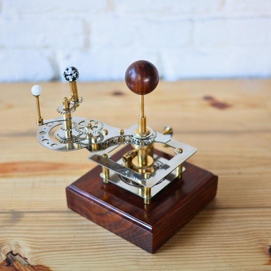 25.4 Cm Orrery Luxury Home Décor Solar System Model Perfect House Warming Gift, Gift for Husband, Tellurion, Elegant Functional Décor Masterpiece