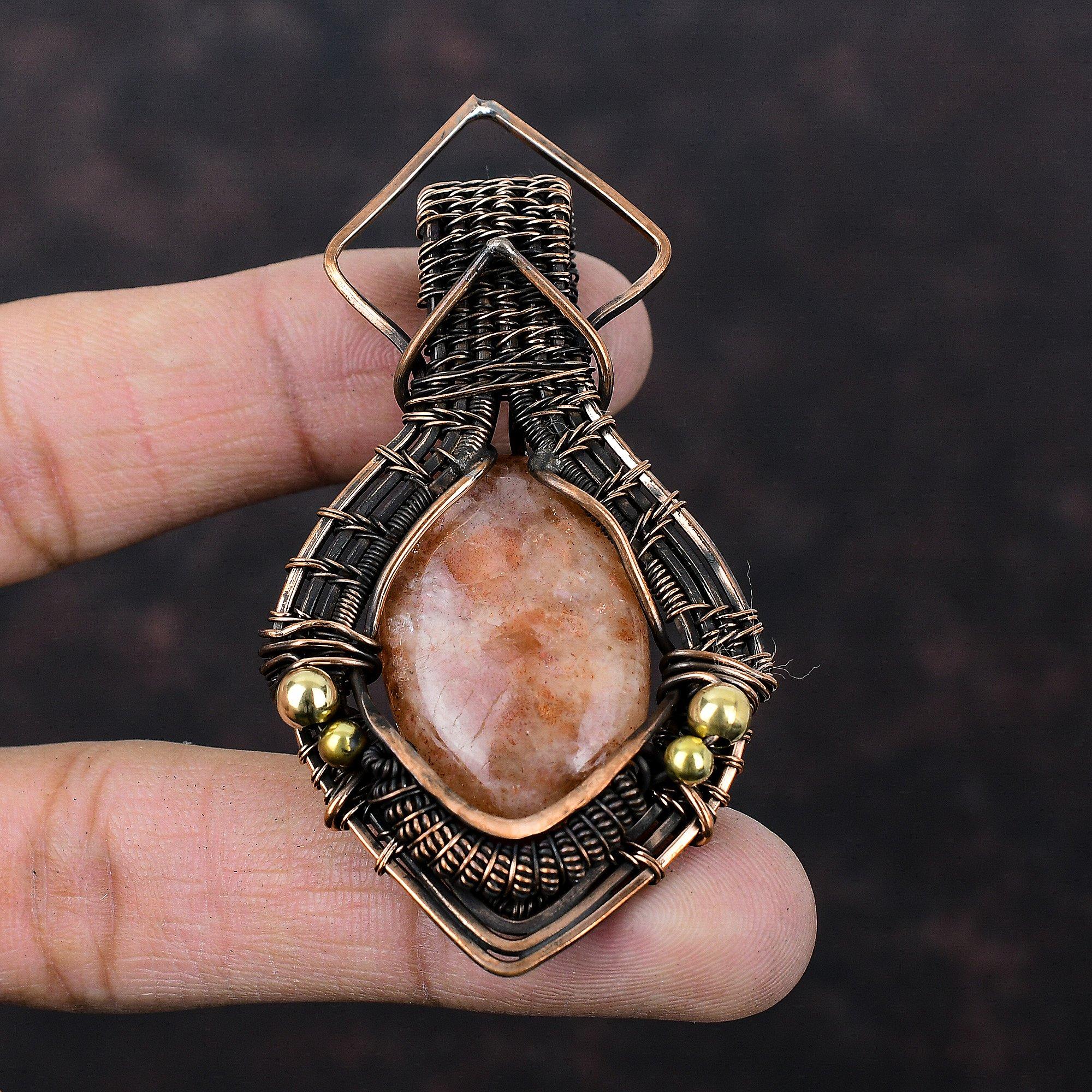 Подвеска из солнечного камня и меди Подвеска из драгоценного камня, обернутая медной проволокой Украшения из солнечного камня Подвеска ручной работы Приличная подвеска Подарок для него Подвеска, обернутая проволокой