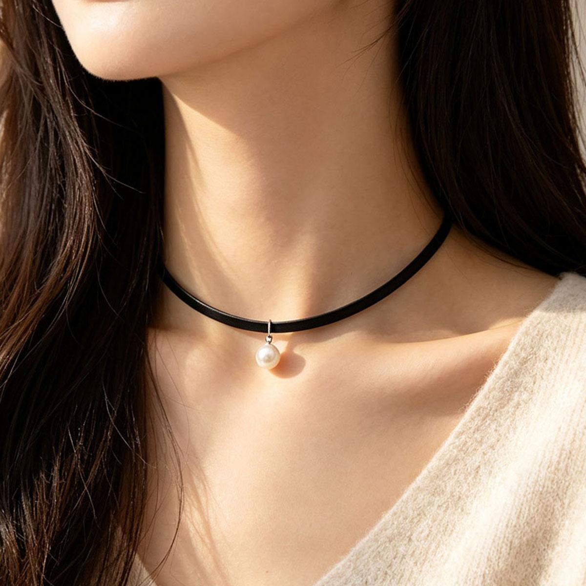 New Style Choker for Women Neck Band Imitation Pearl Accessories Collarbone Chain Short Neck Band Black Rope Necklace