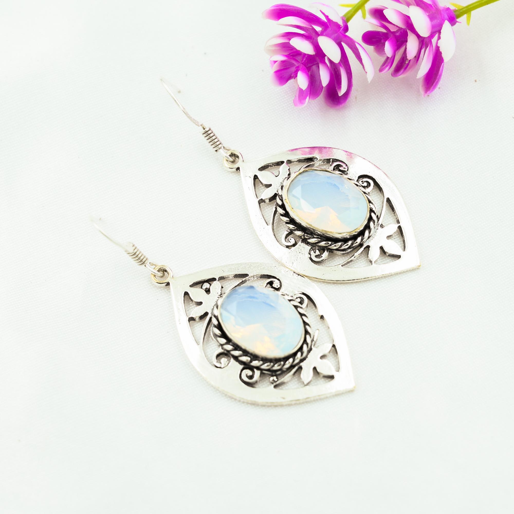 Серьги ручной работы из молочного опала, новейший дизайн ювелирных изделий, серьги из цельного серебра 925 пробы с драгоценными камнями, подарок для матери