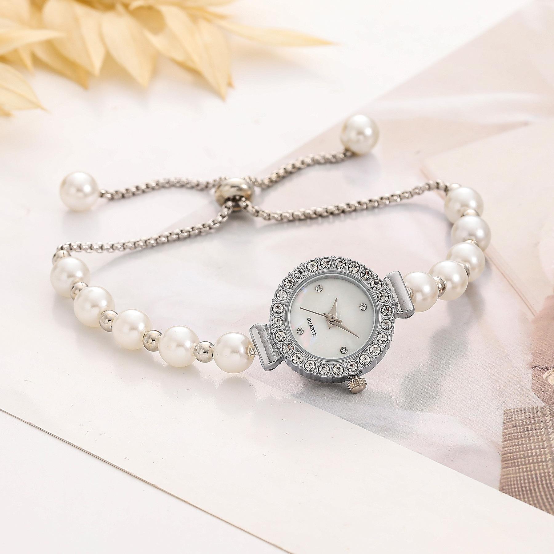 Women Wristwatches Creative Simulation Pearl Beaded Bracelet Watch Rhinestone Round Dial Accessories