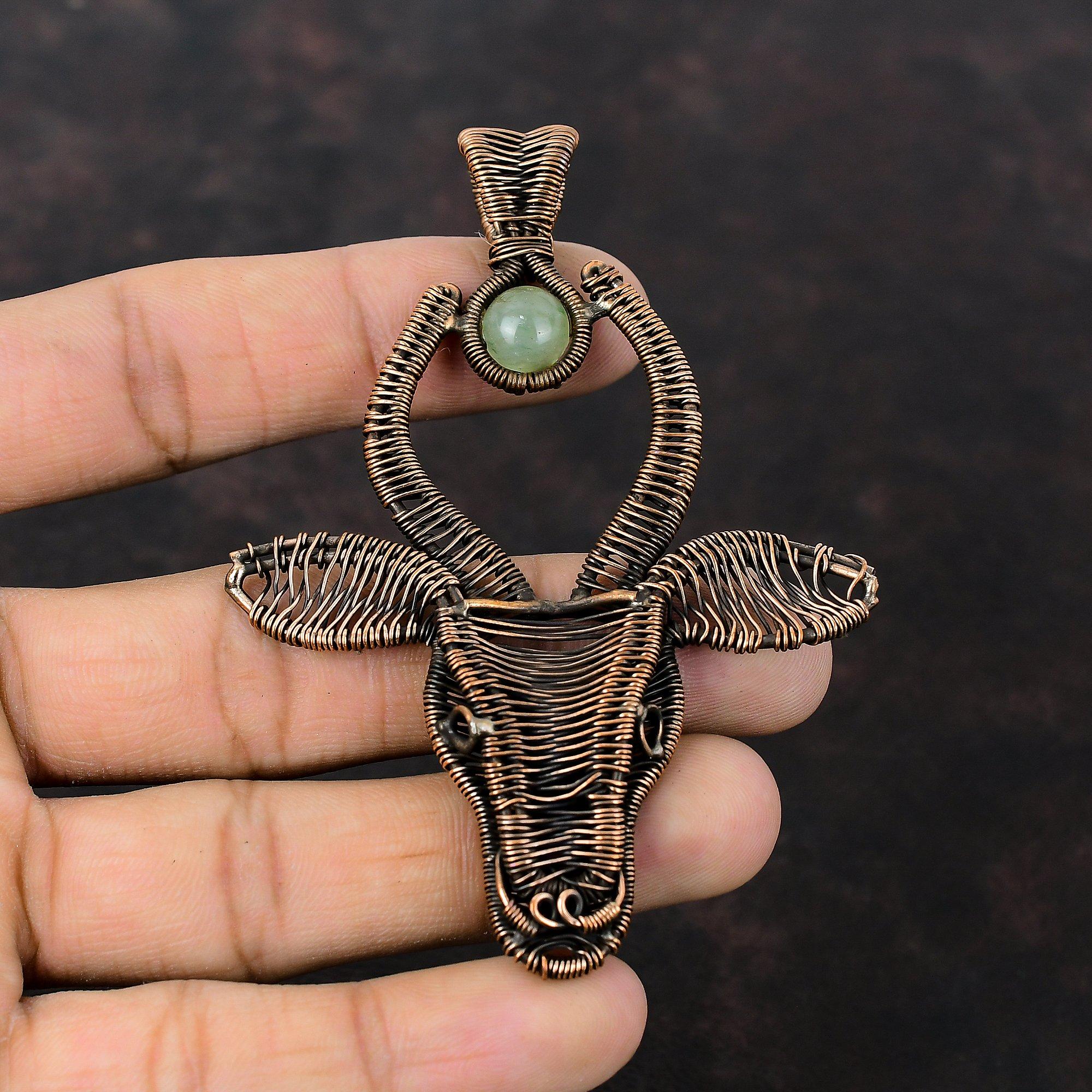 Кулон из зеленого авантюрина, обернутый медной проволокой, кулон, ювелирные изделия ручной работы, кулон с драгоценным камнем, медные украшения для подарка, очень красивый кулон с бычьим лицом